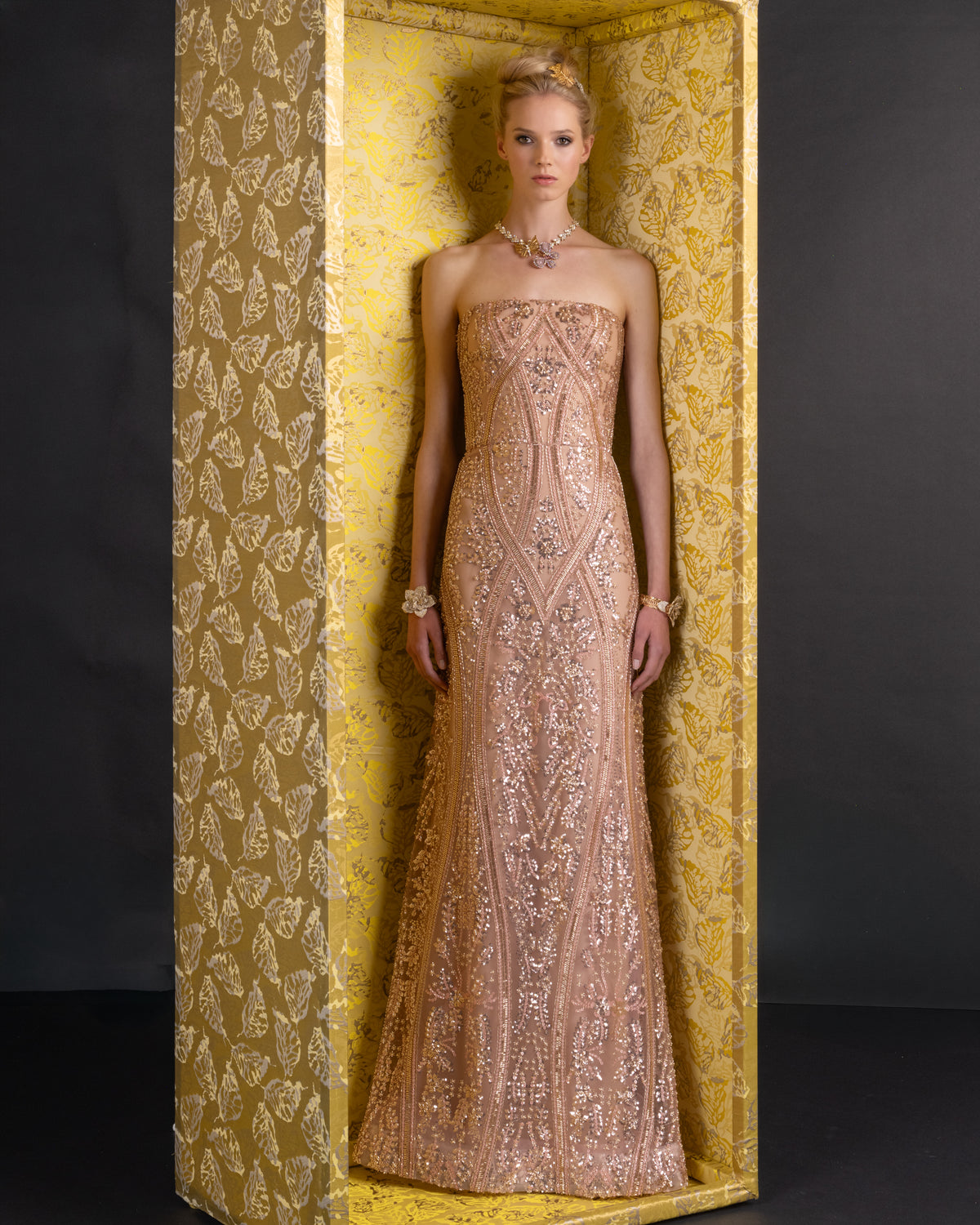 Look 28