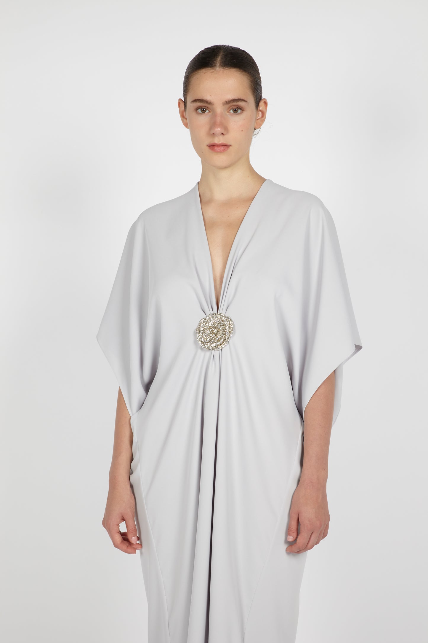 MIDI CREPE KAFTAN W/ EMBROIDERED DETAIL