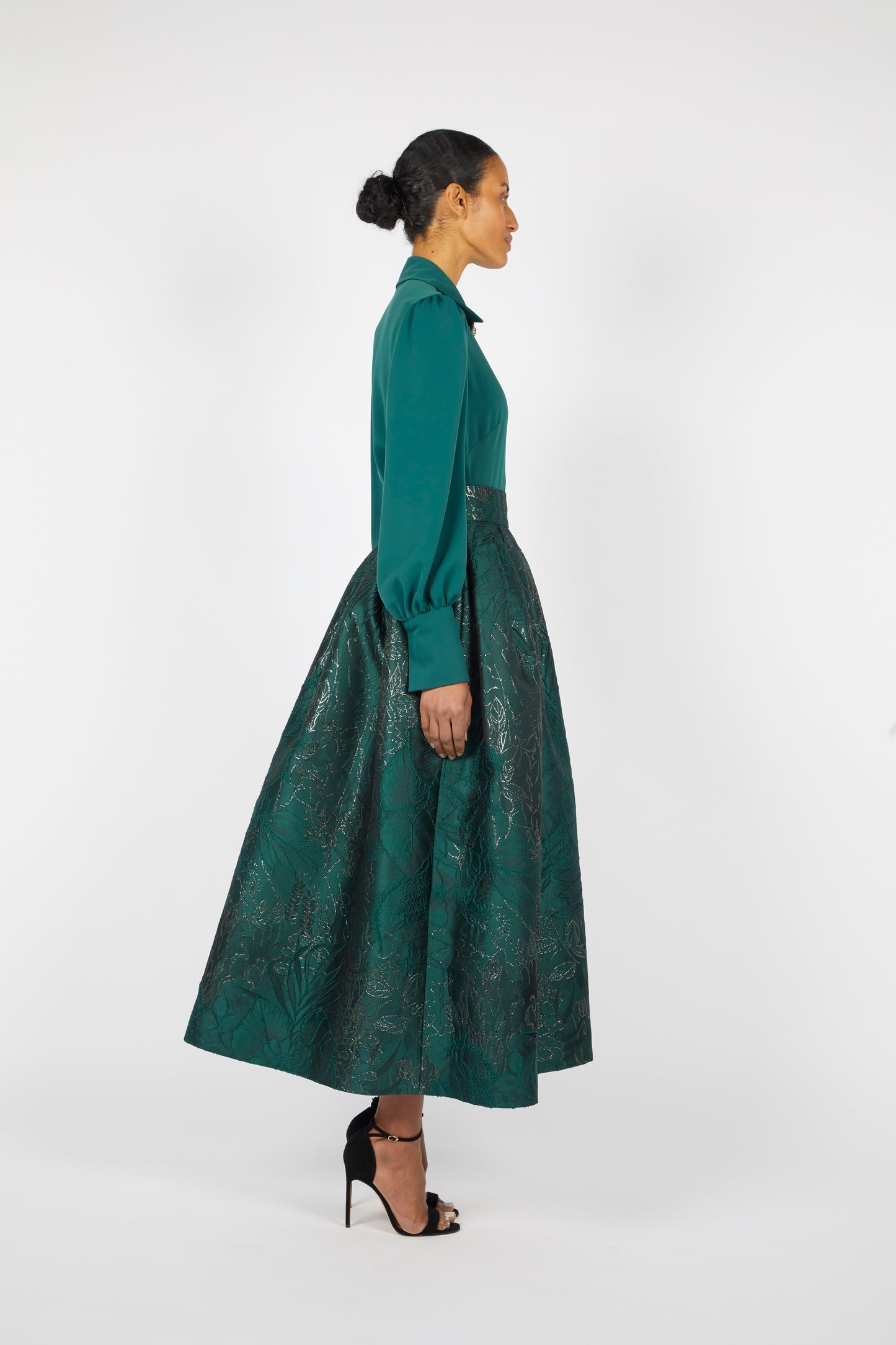 PRE-ORDER SKIRT WITH POCKETS | OCTOBER DELIVERY
