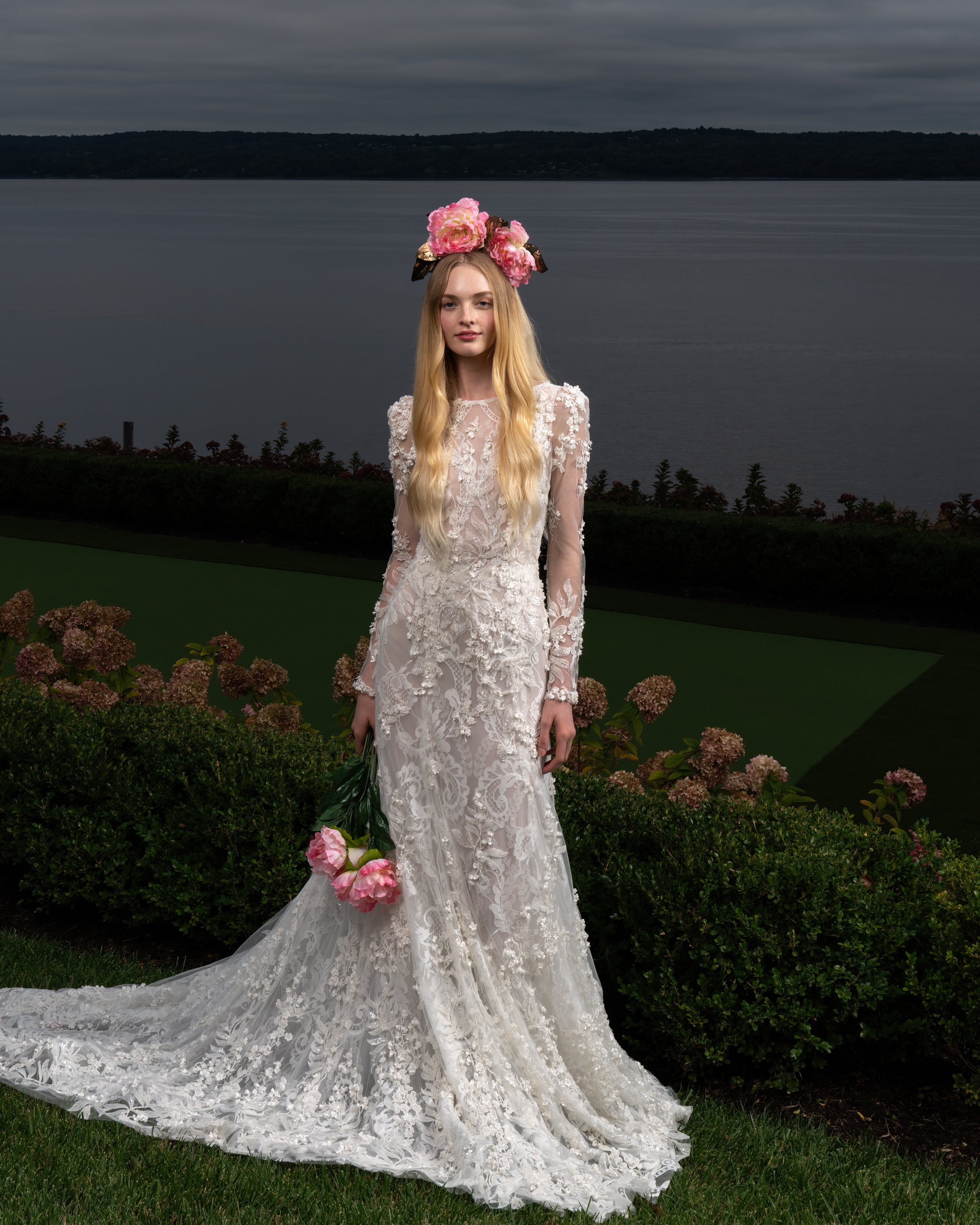Love From Above Look 19 | Couture Bridal Dress ReemAcra Love From Above Look 19 | Couture Bridal Dress ReemAcra