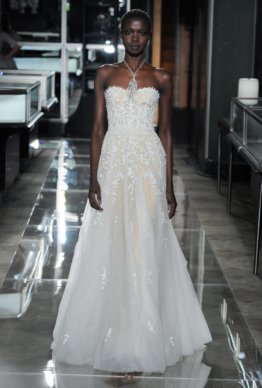 Look 17 – Fleur Look 17 – Fleur