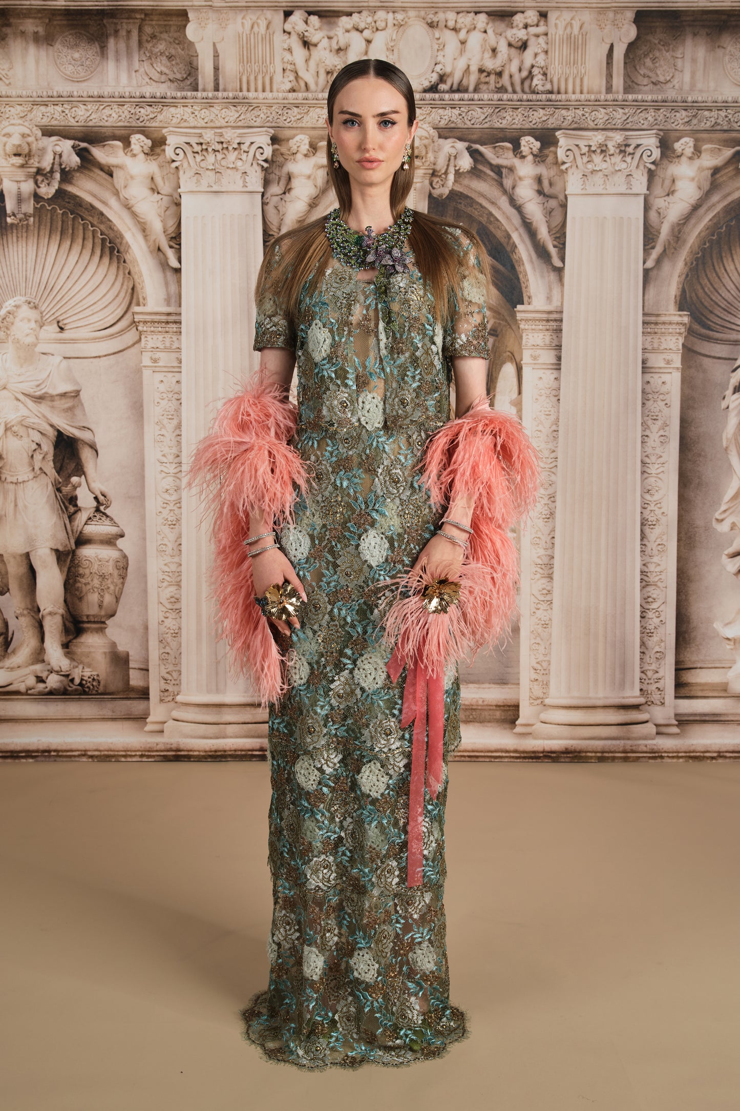 Look 10