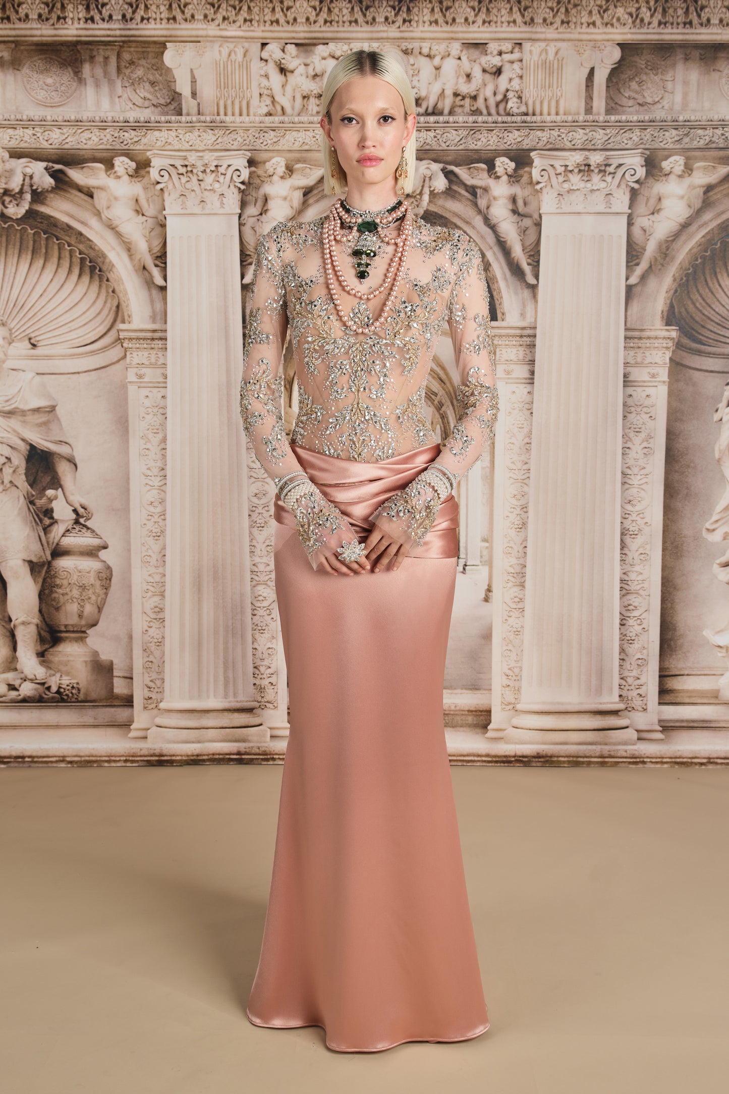 Look 28