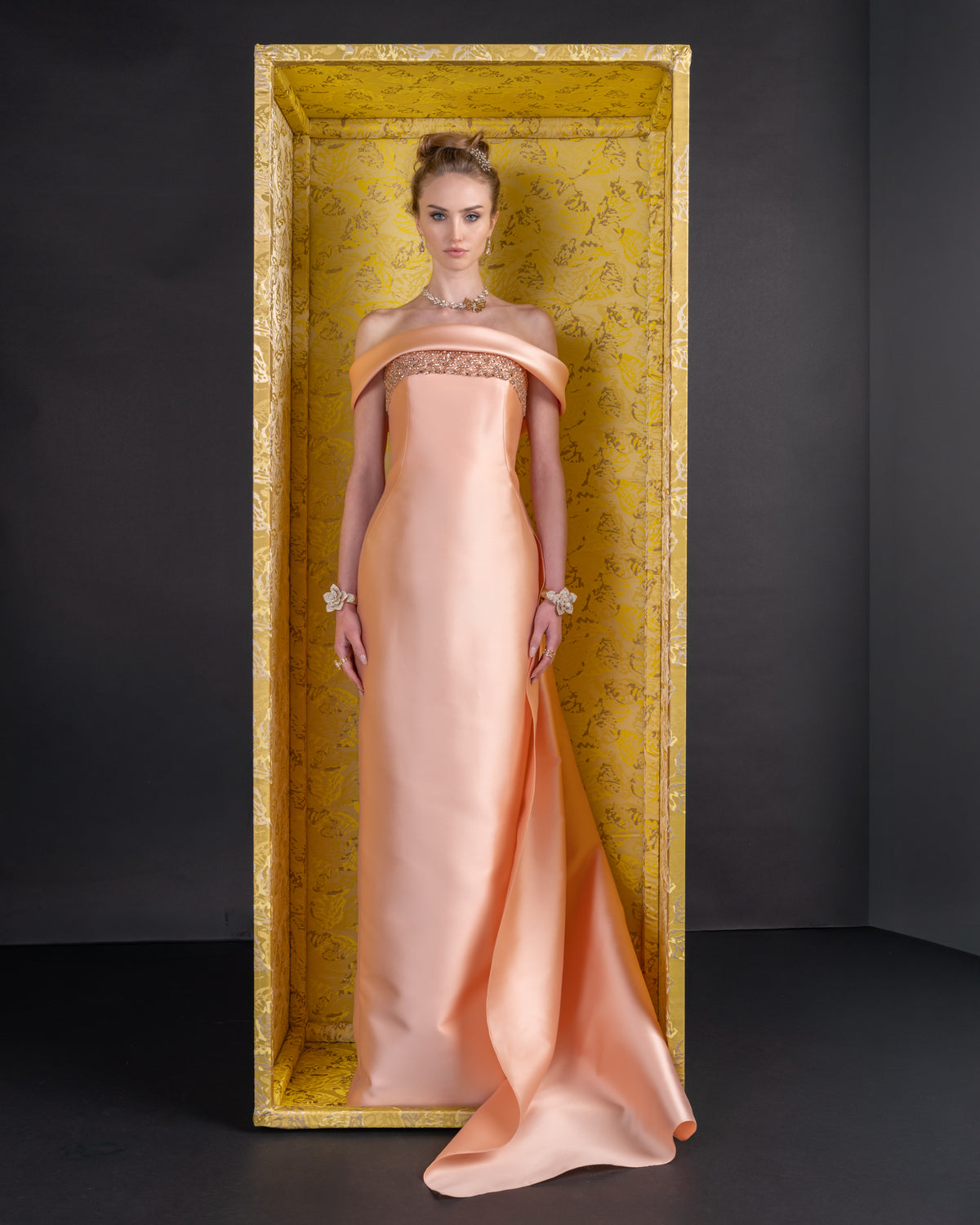 Look 27