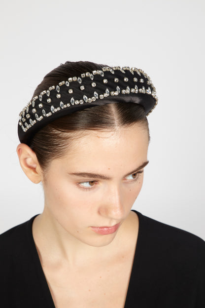 OVERSIZED EMBROIDERED HEADBAND WITH CRYSTAL STONE DETAIL