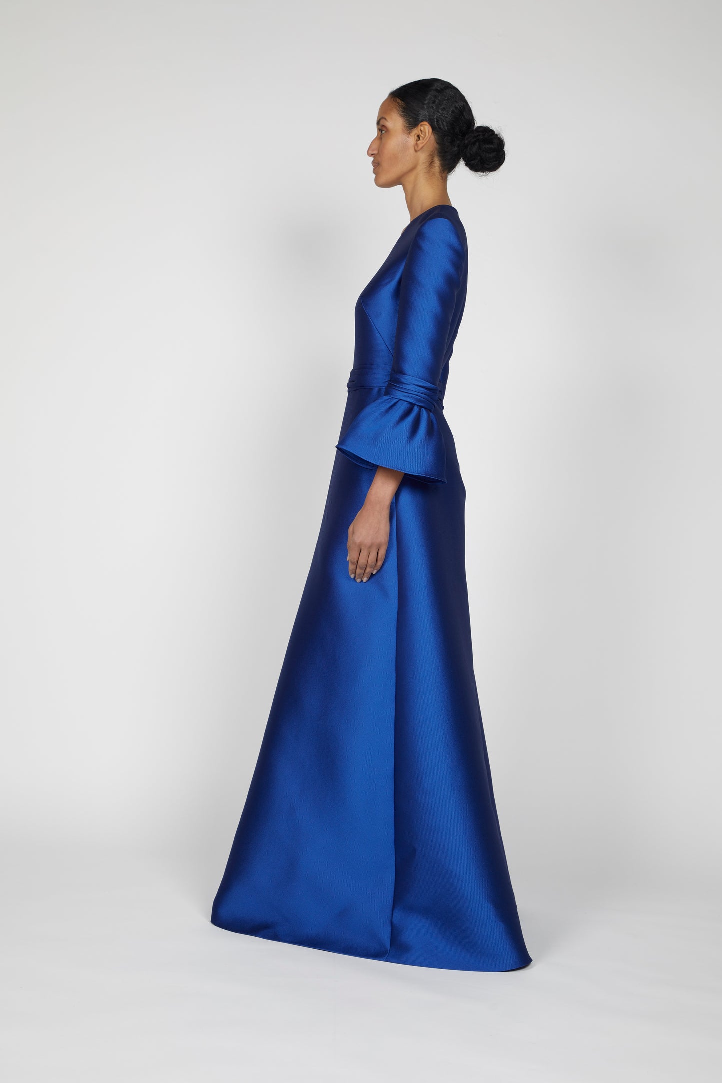 TRUMPET SLEEVED DRESS WITH EMBROIDERED SHOULDER DETAIL