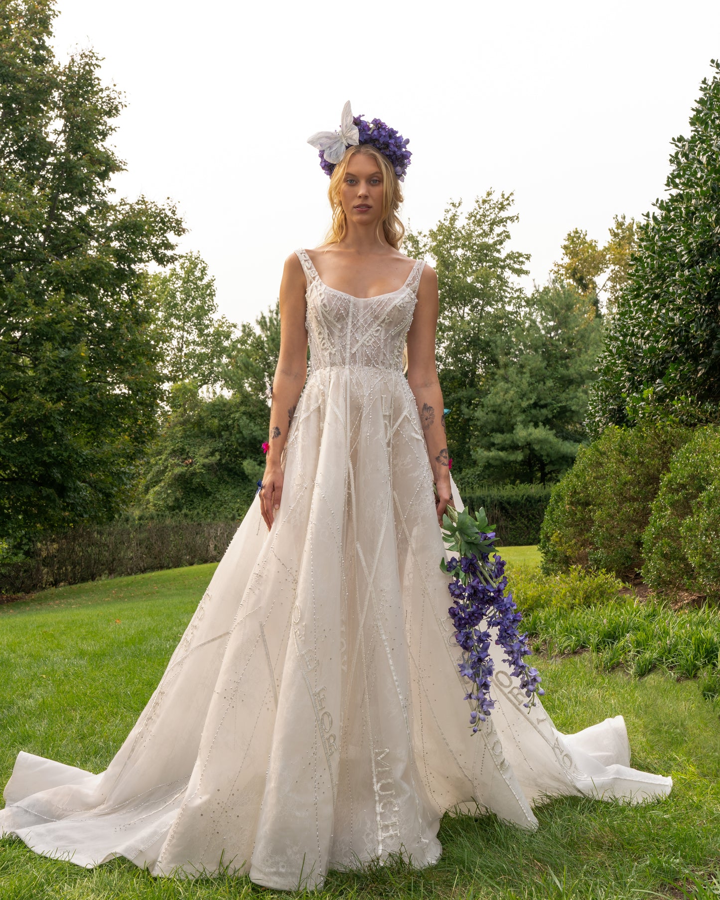 Look 16